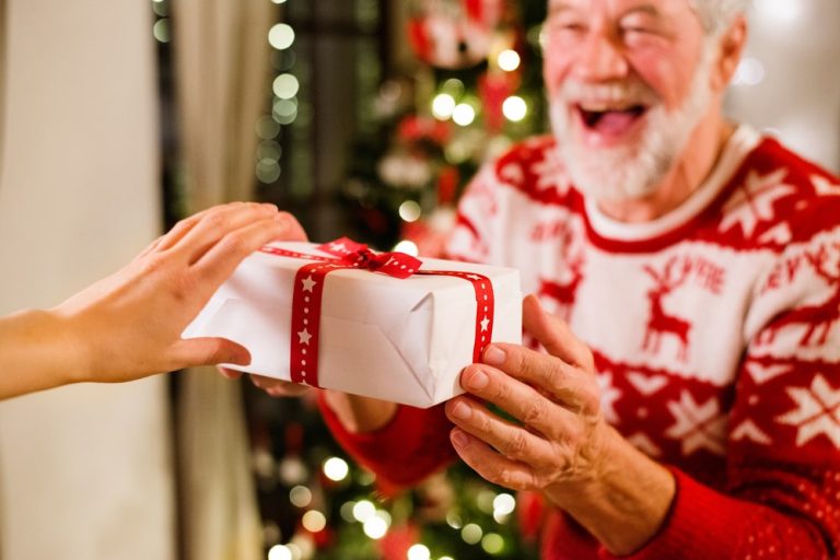 6 Gift Ideas For Your Parents or Grandparents